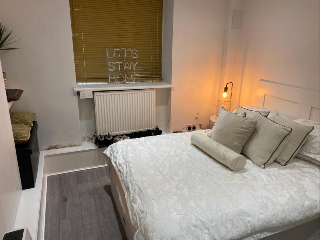 Central Private Double Bedroom In A 2Bedroom Apartment, Connected Via Underground, Overground And Many Bus Routes Лондон Экстерьер фото